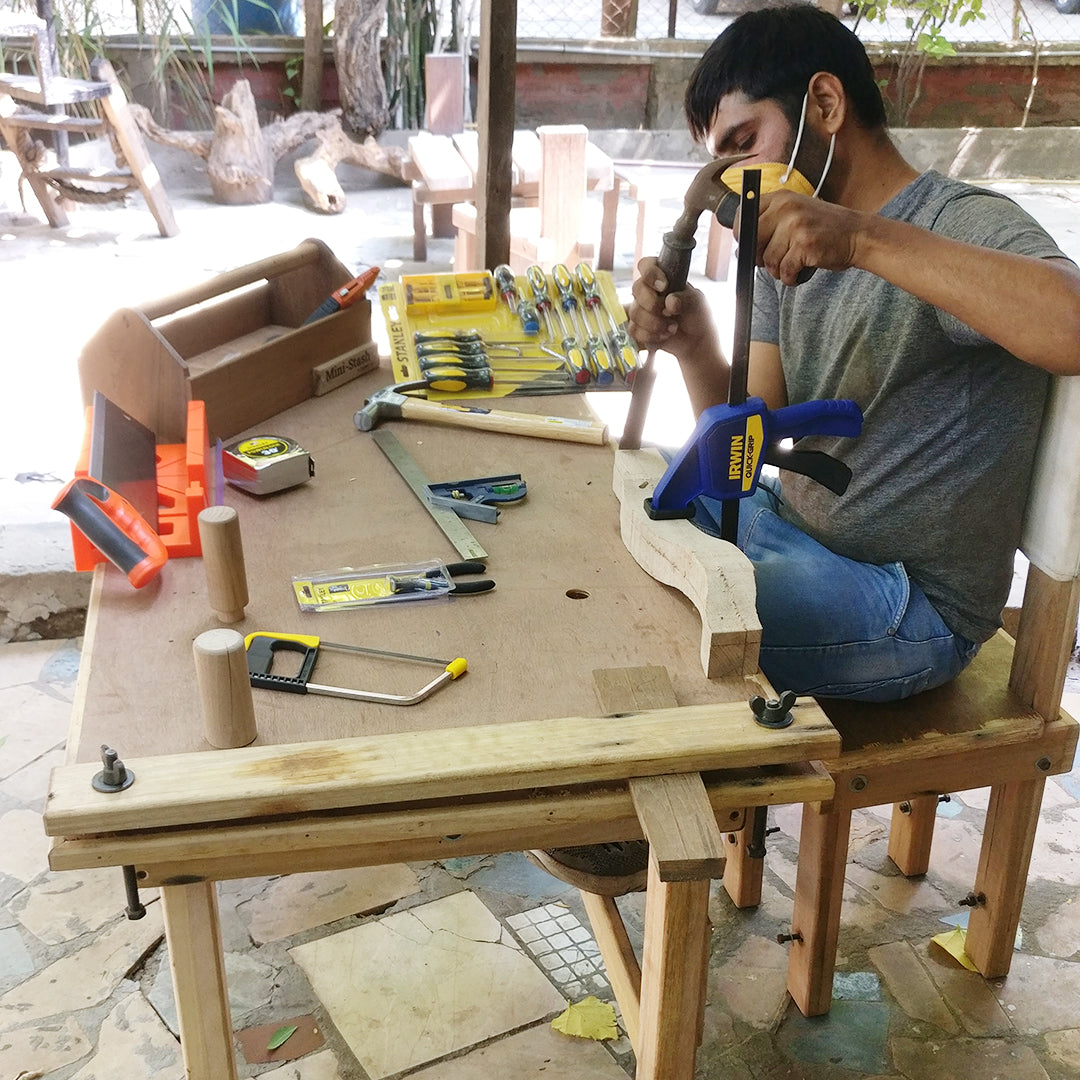 Mustanda Heavy Duty Workbench with Chair